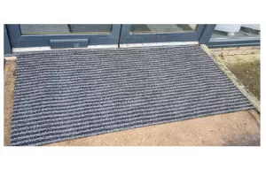 black/grey scraper