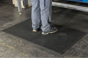 Black Clean Cushion Anti Fatigue Mat 85 x 150cm