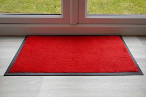 Scarlet Red Throw Down Matting 9mm 120 mm X 85 mm