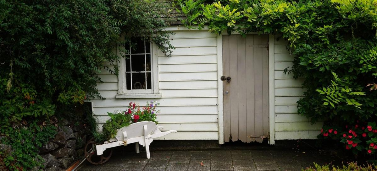 The Importance of Safety Matting for Sheds and Garden Buildings